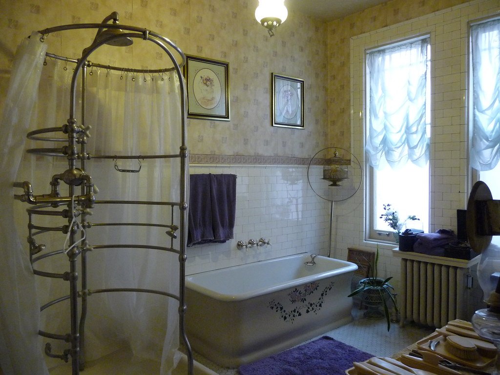 Moody Vintage Bathroom