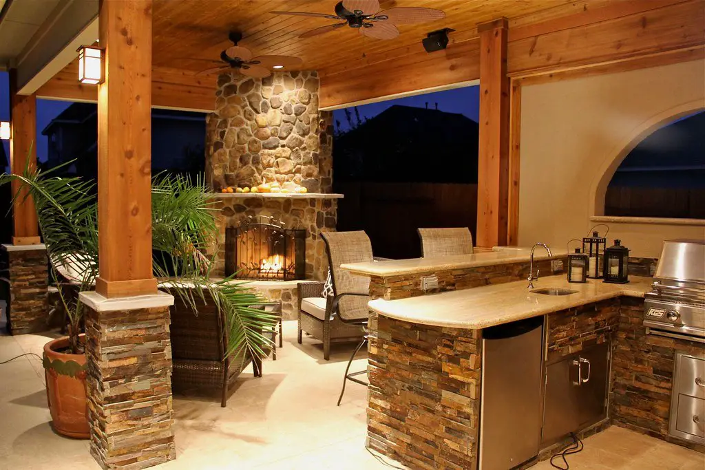 Outdoor Kitchen Ideas